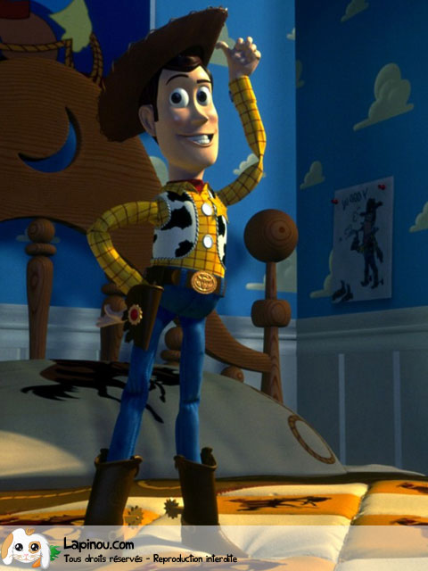 Woody sur le lit