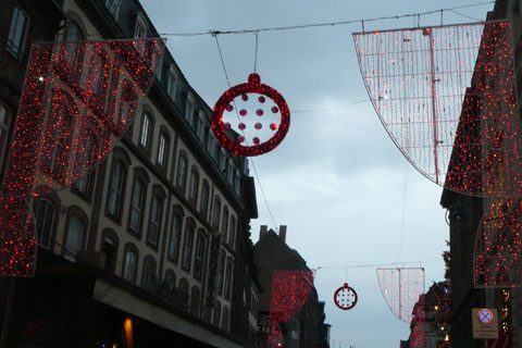 Illuminations rouges à Strasbourg